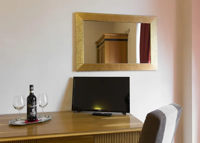 Il Giardino Готель Сієна